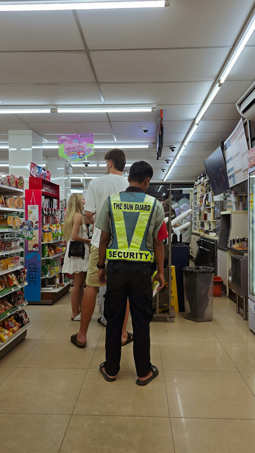 store detective investigating theft